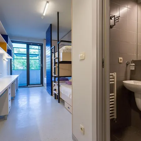 Hostel Bb