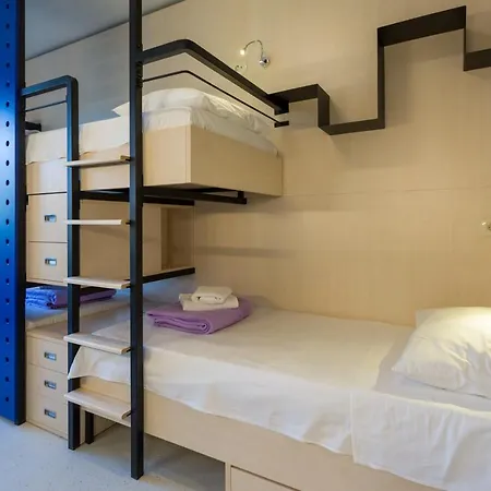Bb Hostel Σπλιτ